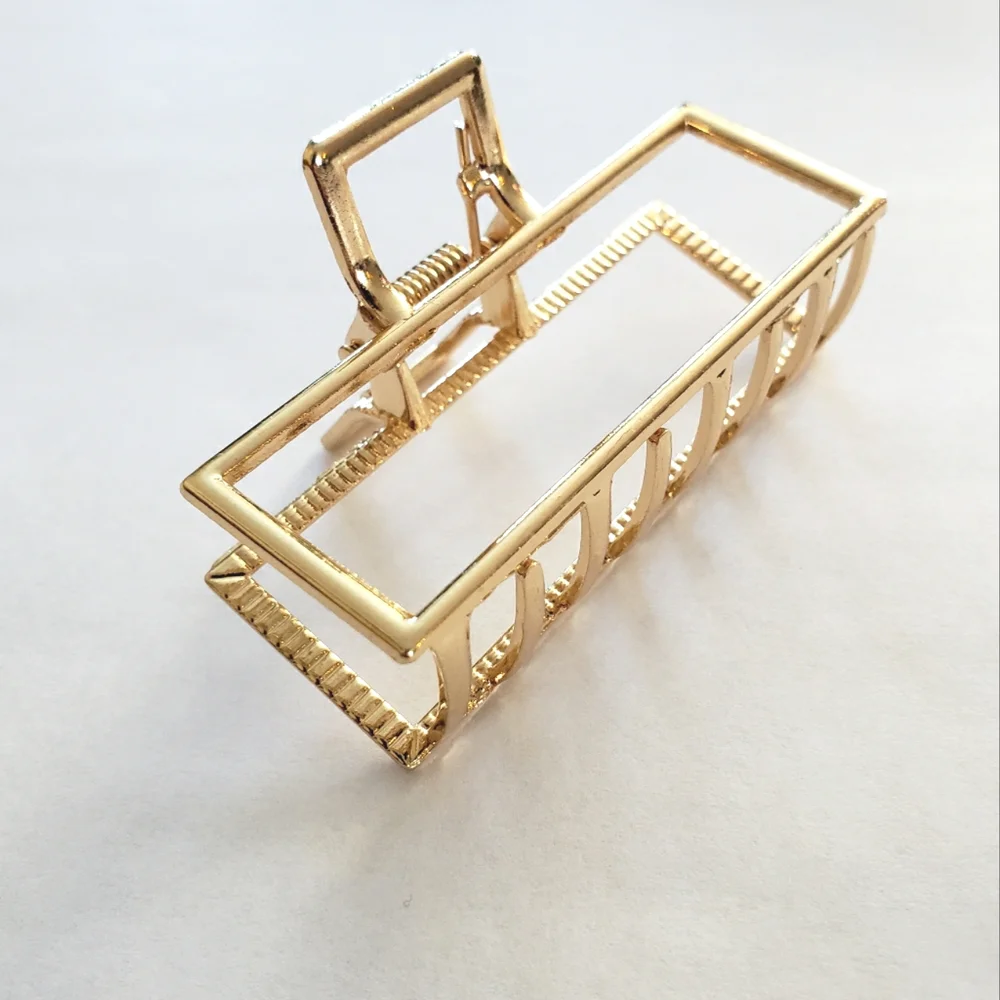 Gold Toned Metal Hair Claw Hair Clip
